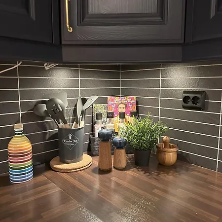 Scenic Private House Surrounded By Nature Mandalen