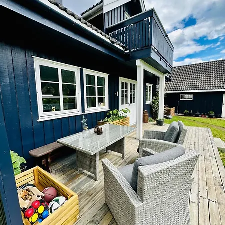 Scenic Private House Surrounded By Nature Casa de Férias Mandalen